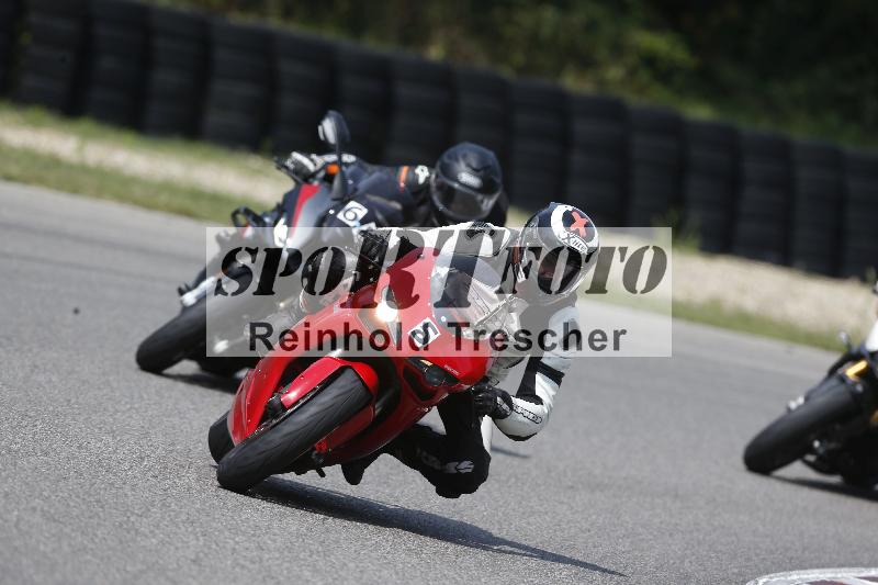 /Archiv-2025/49 26.08.2025 Cornu Master School ADR/blau-bleu/5